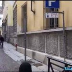 Da giovedì a Tortona si può parcheggiare sui marciapiedi