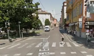 Zona 30 – Modena e le altre strade della paura: quando l’auto diventa un’arma urbana