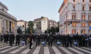 Bombe a mano contro la polizia? Tranquilli, la notizia risale al 1973